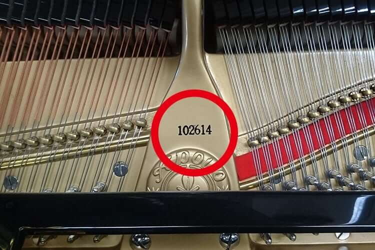 グランドピアノの機種名・製造番号