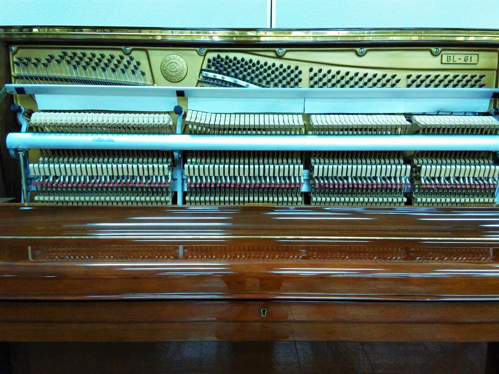 中古カワイ 年製   東洋ピアノ
