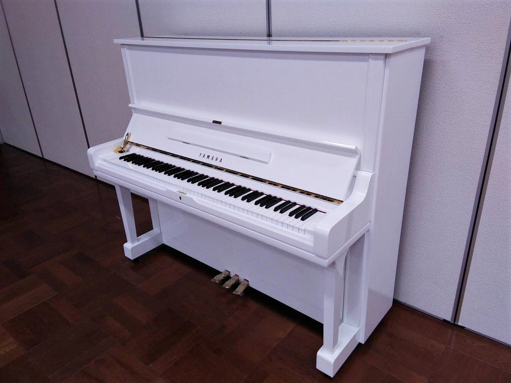 中古ピアノ　U3A　全体像