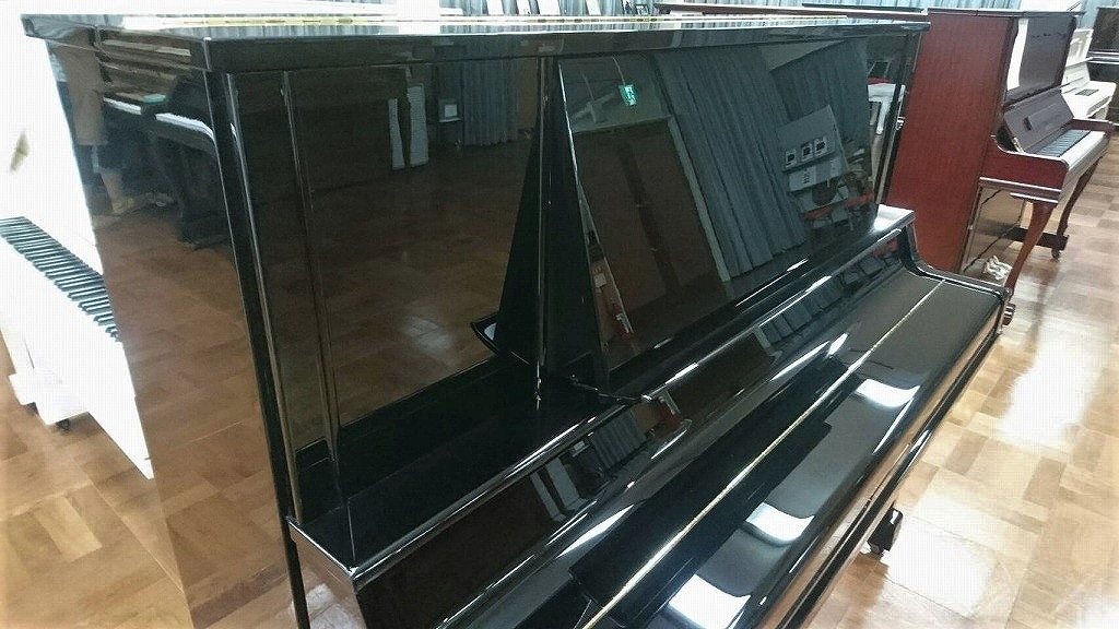 中古ピアノ　ヤマハ UX30A　譜面台（エスケープメント）