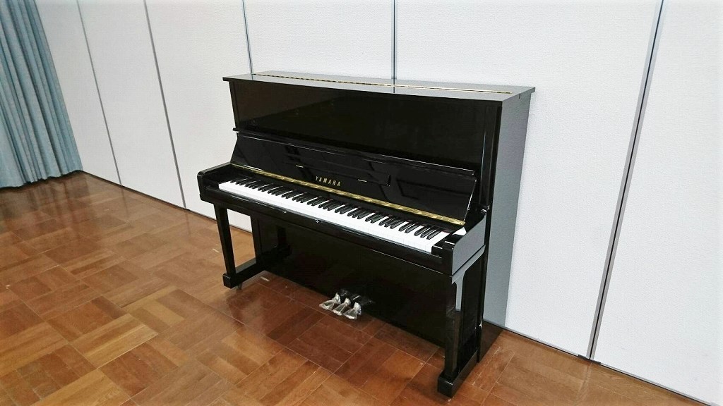 中古ピアノ　U10A　全体像
